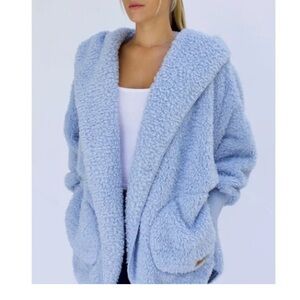 Nordic Beach Sherpa Wrap- Cashmere Blue